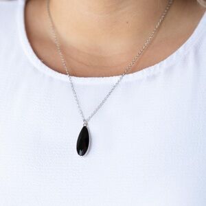 "PRISMATICALLY POLISHED" BLACK NECKLACE & EARRINGS SET